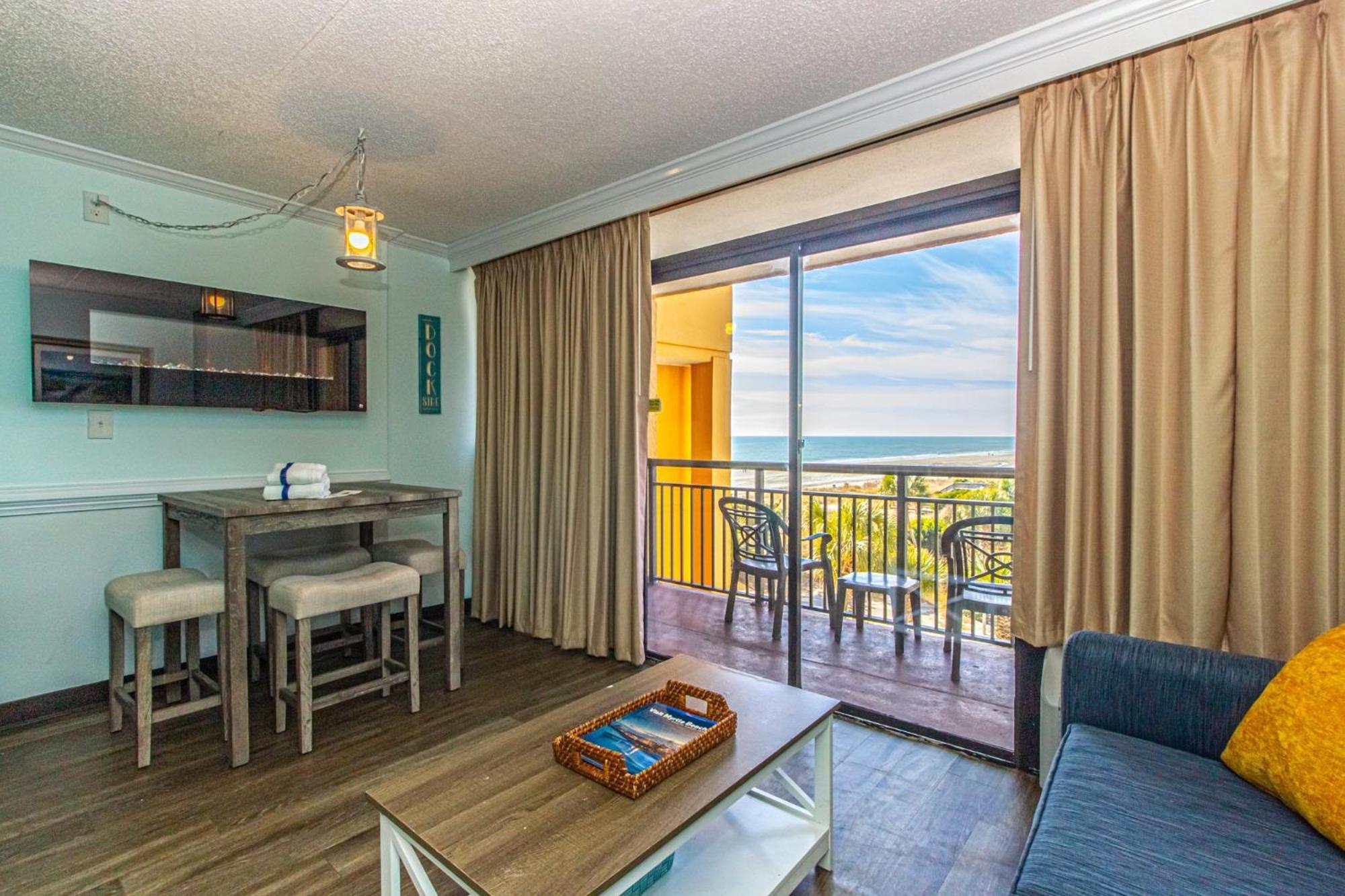 Oversized Ocean View Queen Suite With Beautiful Fireplace And Accents - Sleeps 4 Guests! Μιρτλ Μπιτς Δωμάτιο φωτογραφία